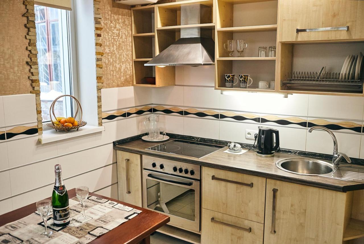 Center Сozy Apartment Виниця Екстериор снимка