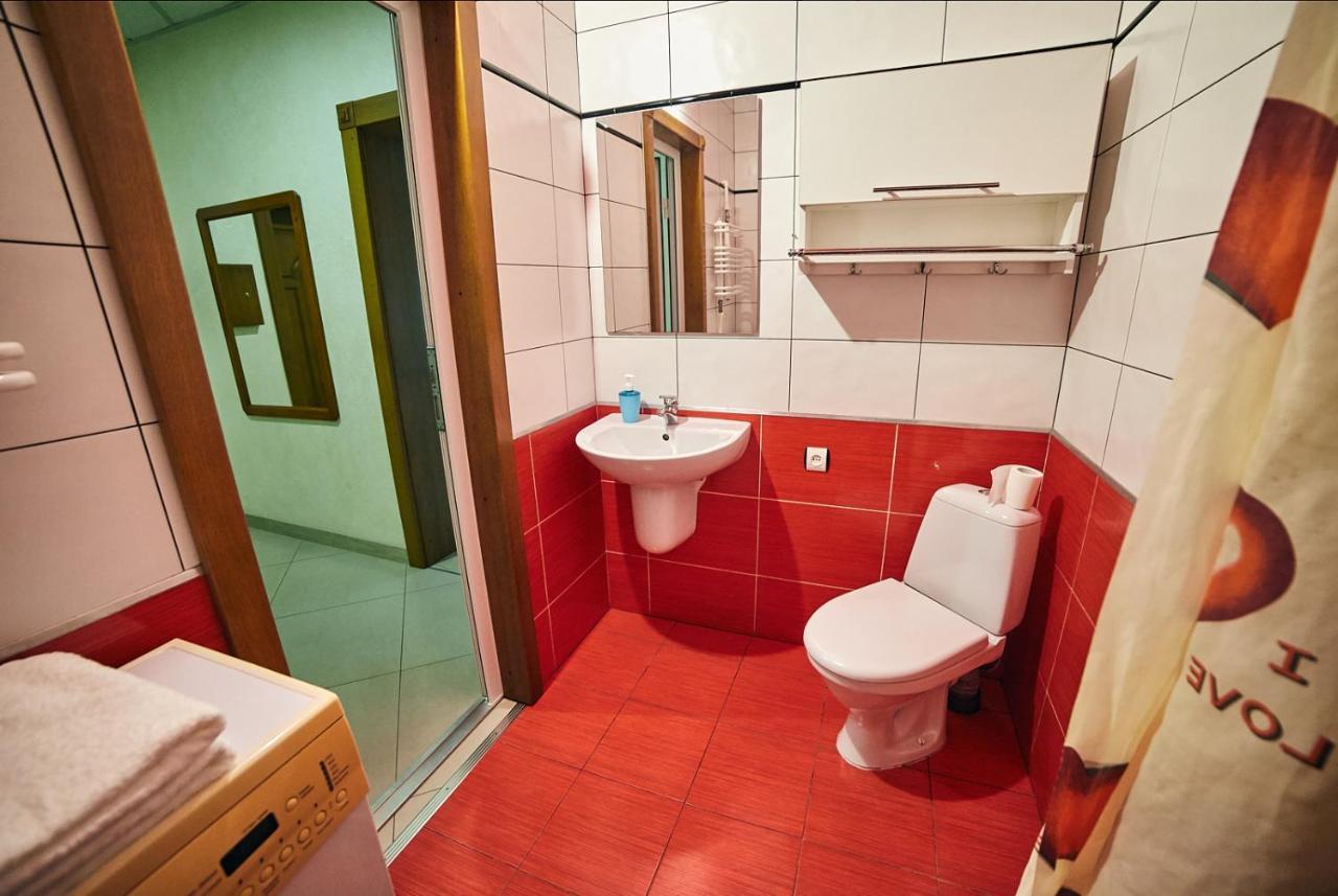 Center Сozy Apartment Виниця Екстериор снимка