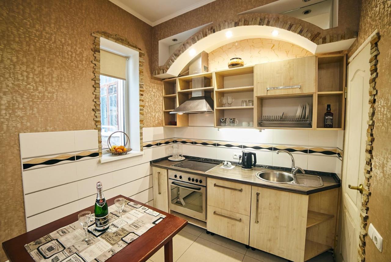 Center Сozy Apartment Виниця Екстериор снимка