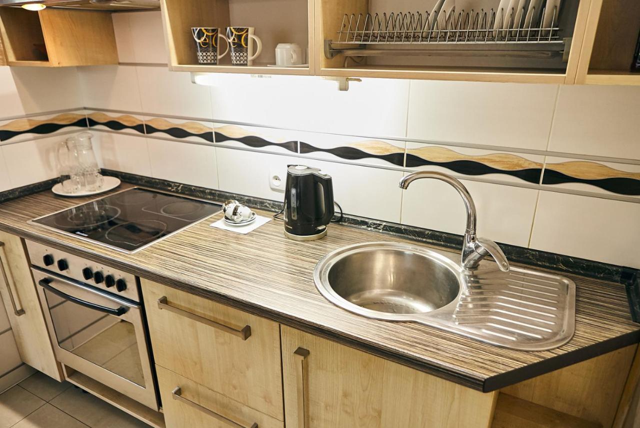 Center Сozy Apartment Виниця Екстериор снимка
